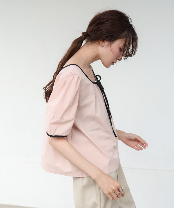 パイピングリボンブラウス