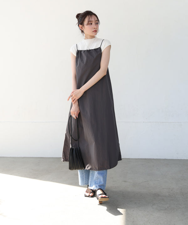 ストラップデザインキャミワンピース