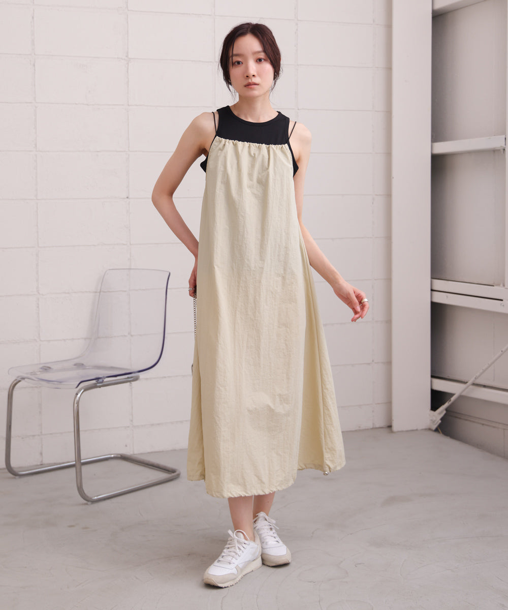 ストラップデザインキャミワンピース