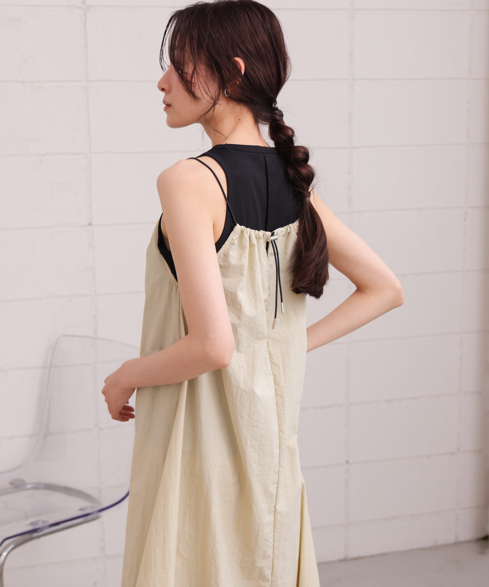 ストラップデザインキャミワンピース