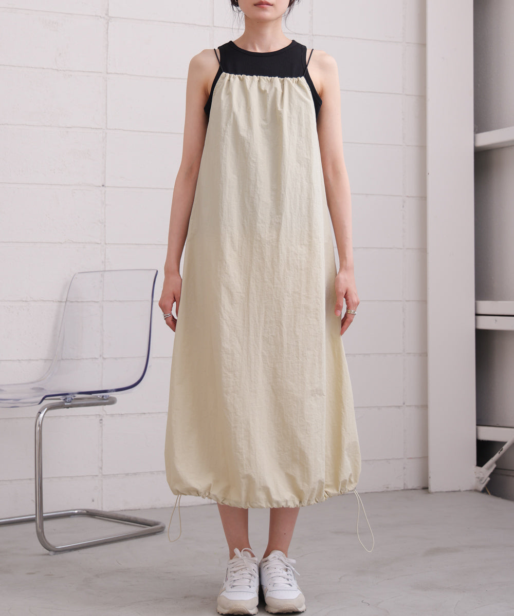 ストラップデザインキャミワンピース