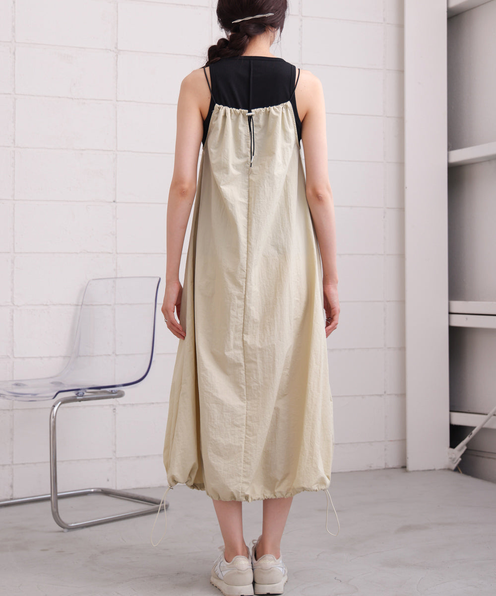 ストラップデザインキャミワンピース