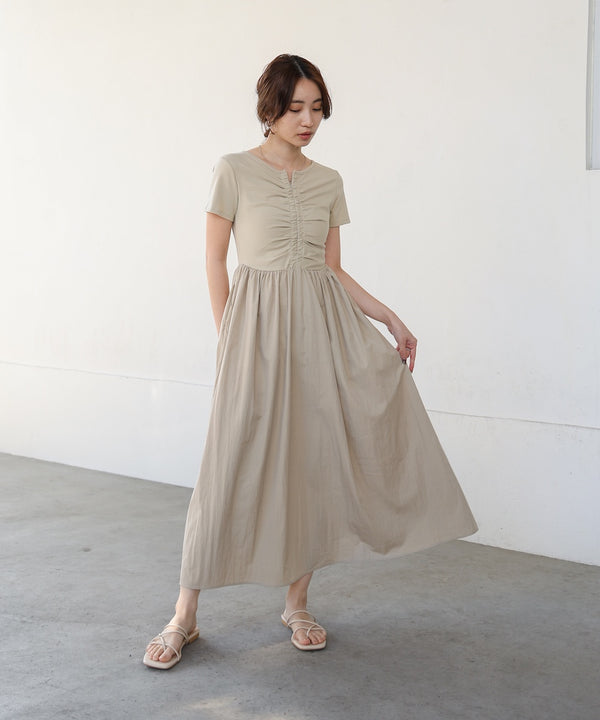 フロントギャザー異素材ドッキングワンピース