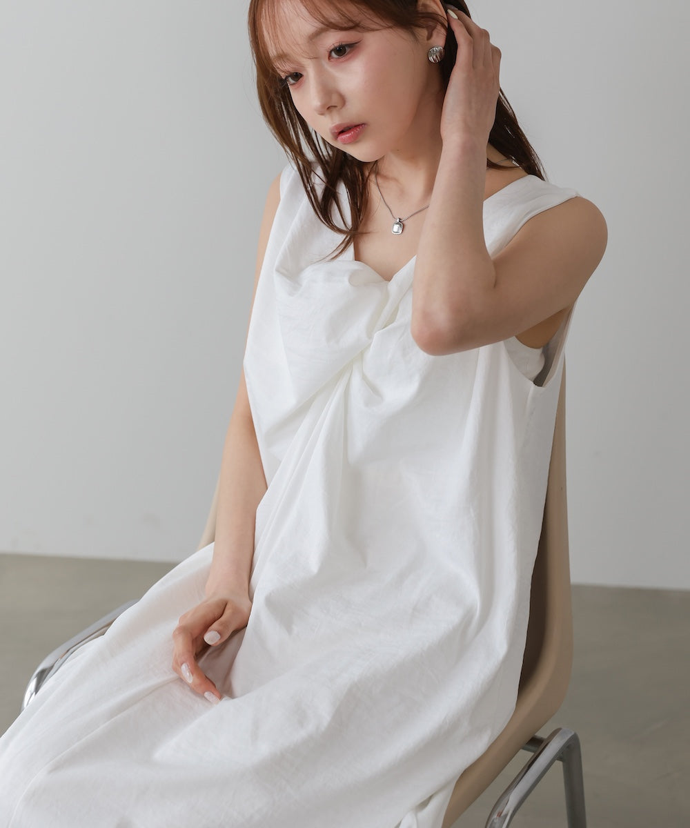 フロントねじりワンピース