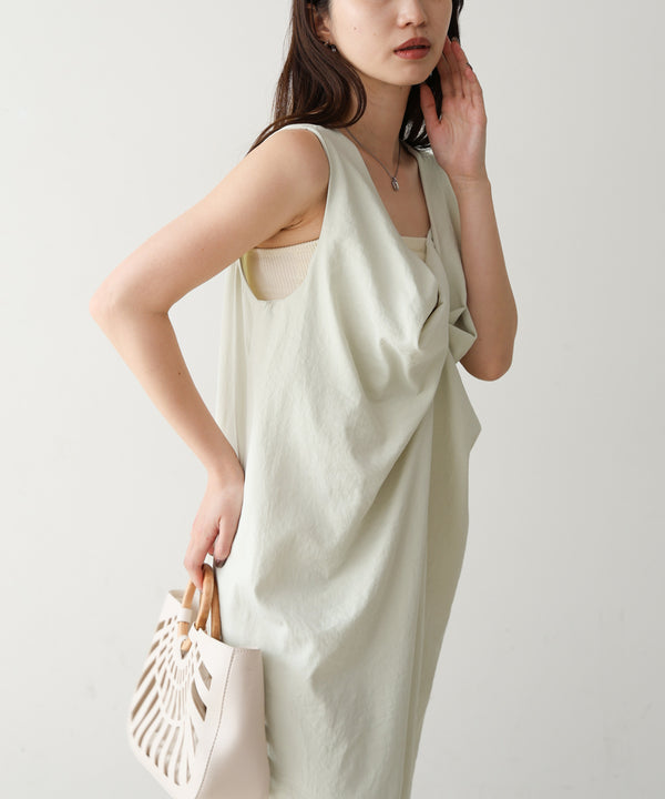 フロントねじりワンピース