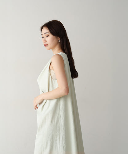 フロントねじりワンピース