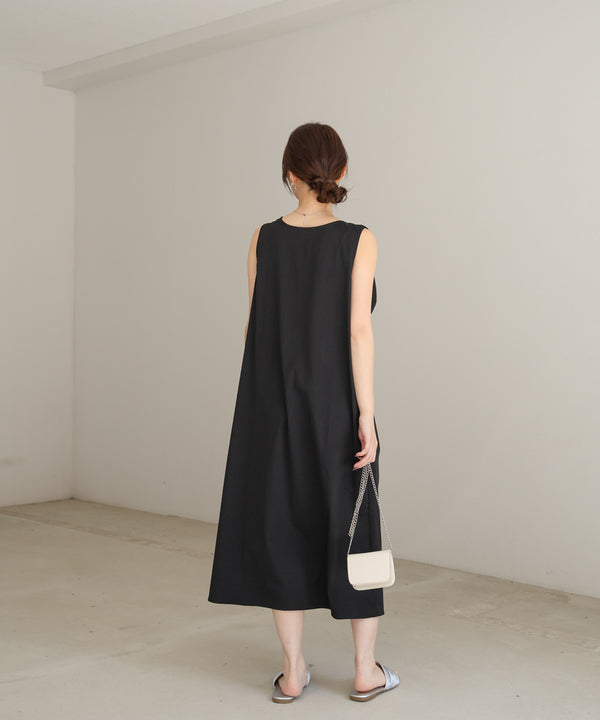 フロントねじりワンピース