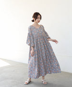 バルーン袖ミドル丈プリントワンピース