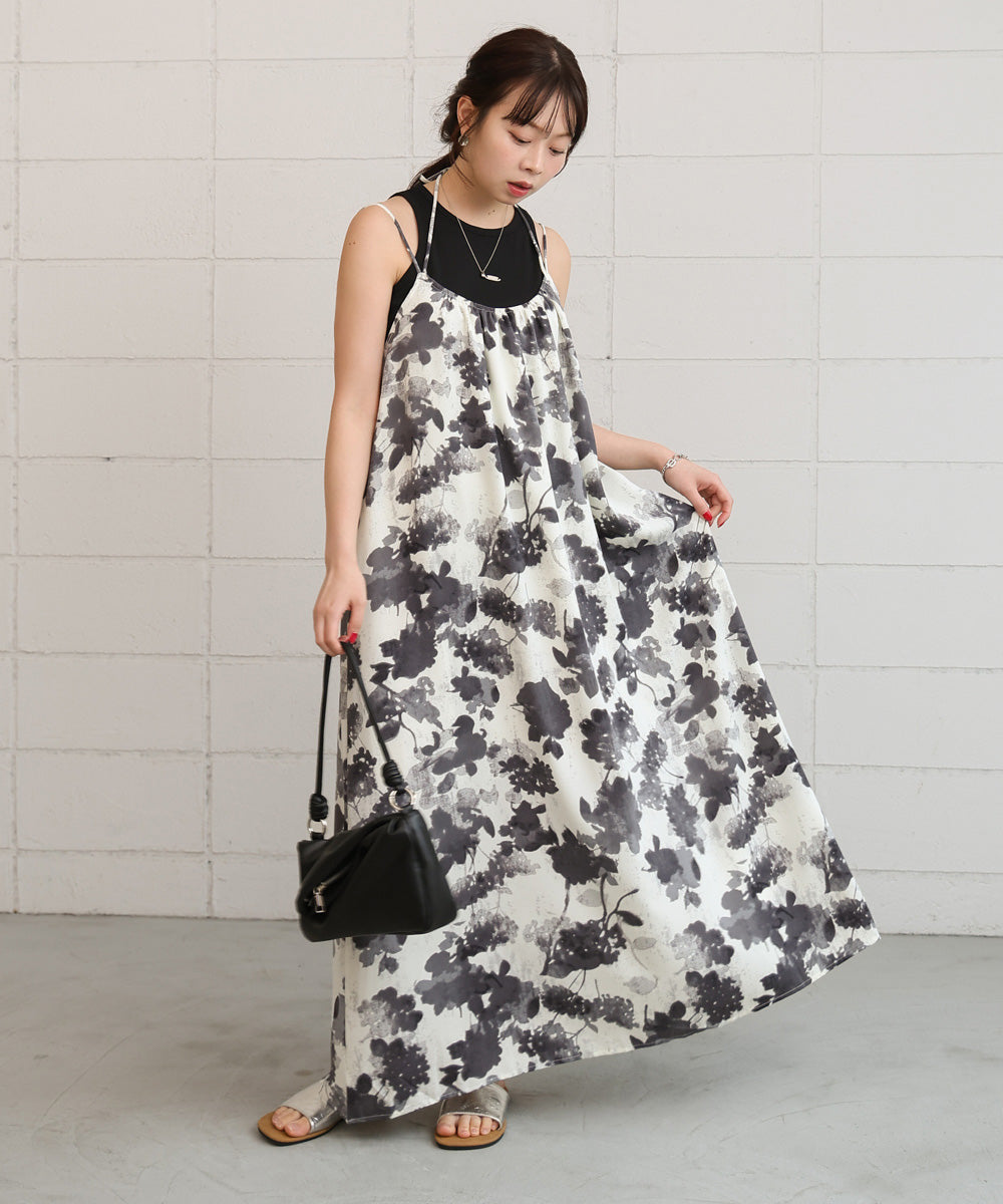 アートフラワー柄キャミワンピース