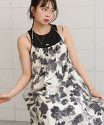 アートフラワー柄キャミワンピース