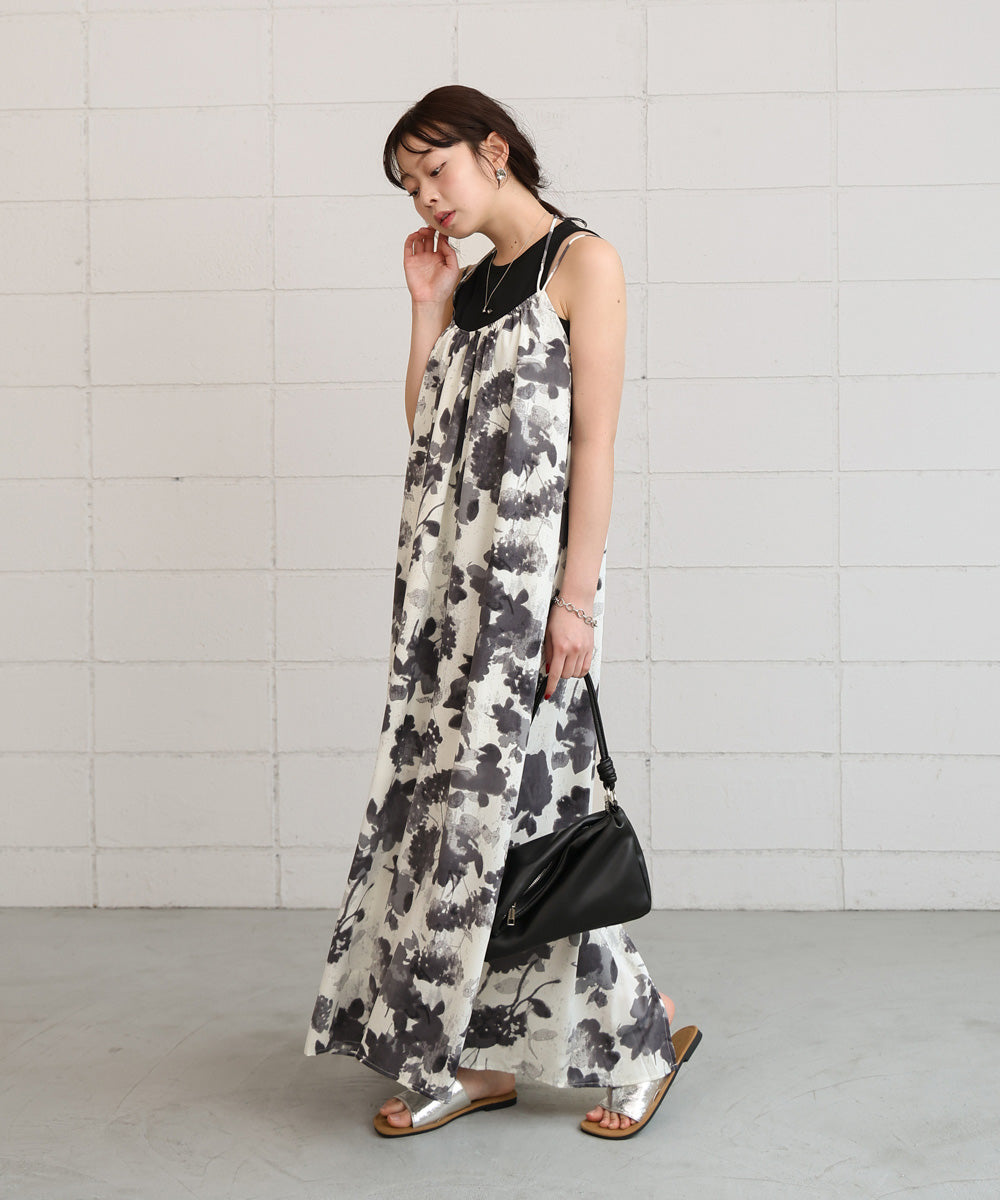 アートフラワー柄キャミワンピース