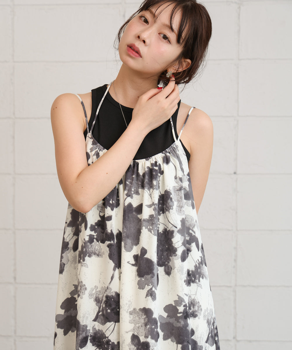 アートフラワー柄キャミワンピース