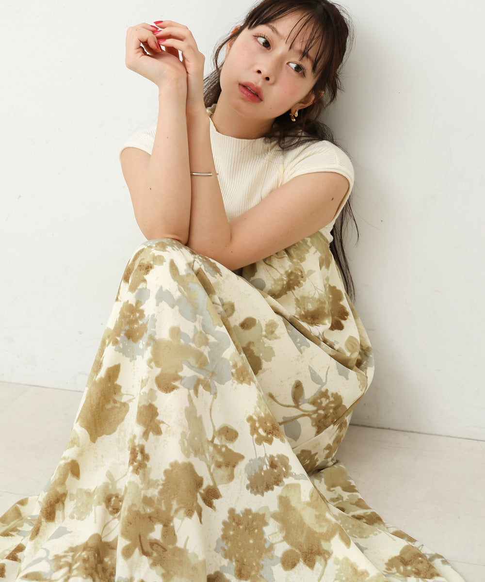 アートフラワー柄キャミワンピース