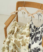 アートフラワー柄キャミワンピース