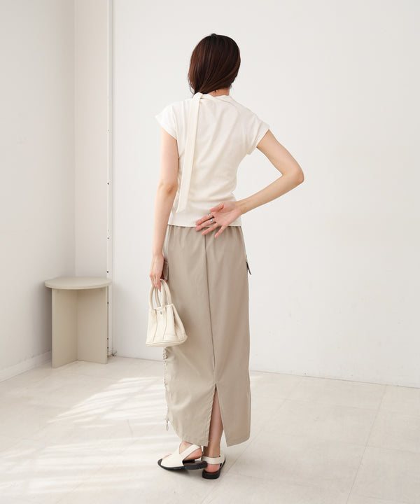 タイ付きコンパクトトップス