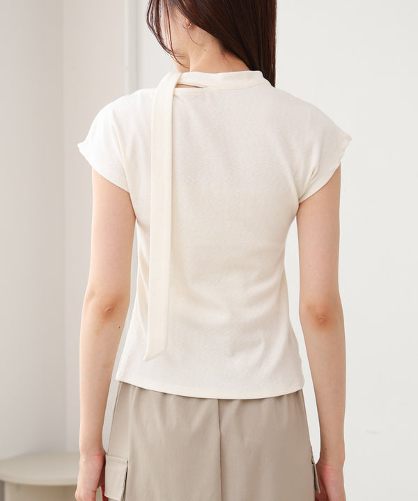 タイ付きコンパクトトップス