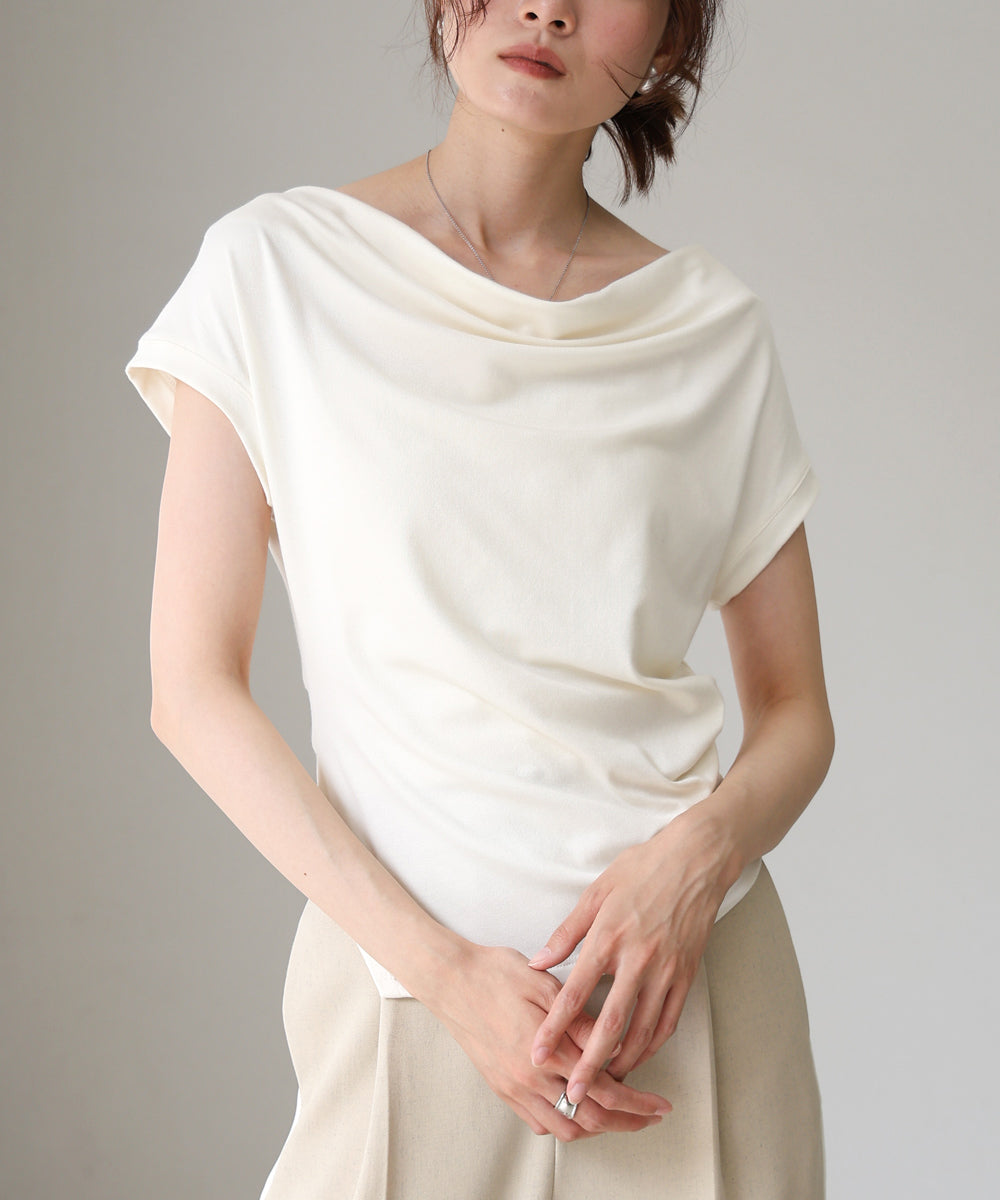 ドレープコンパクトトップス