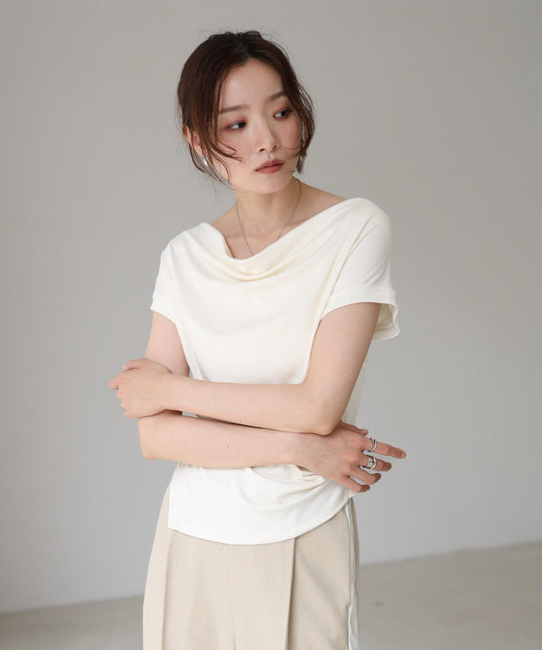 ドレープコンパクトトップス