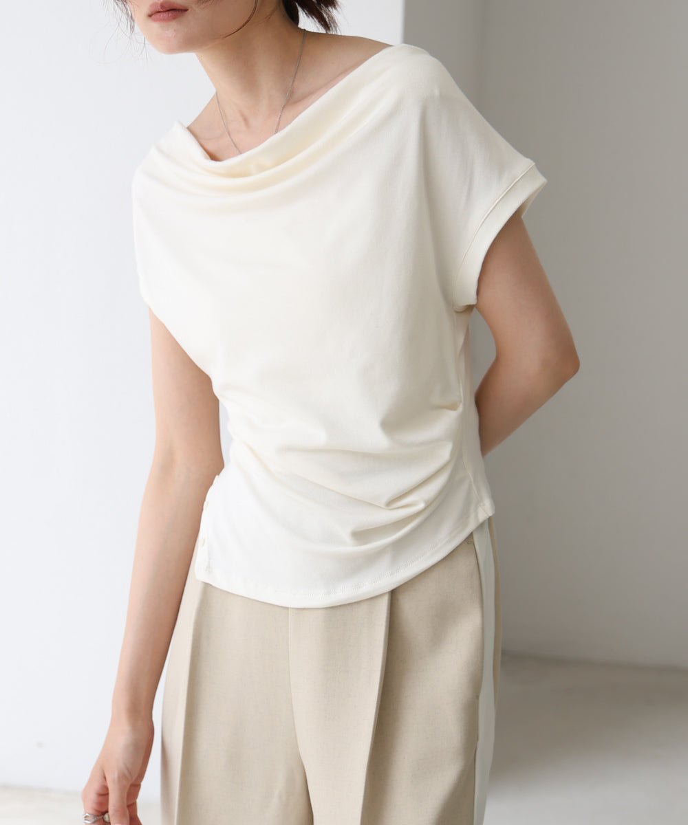 ドレープコンパクトトップス