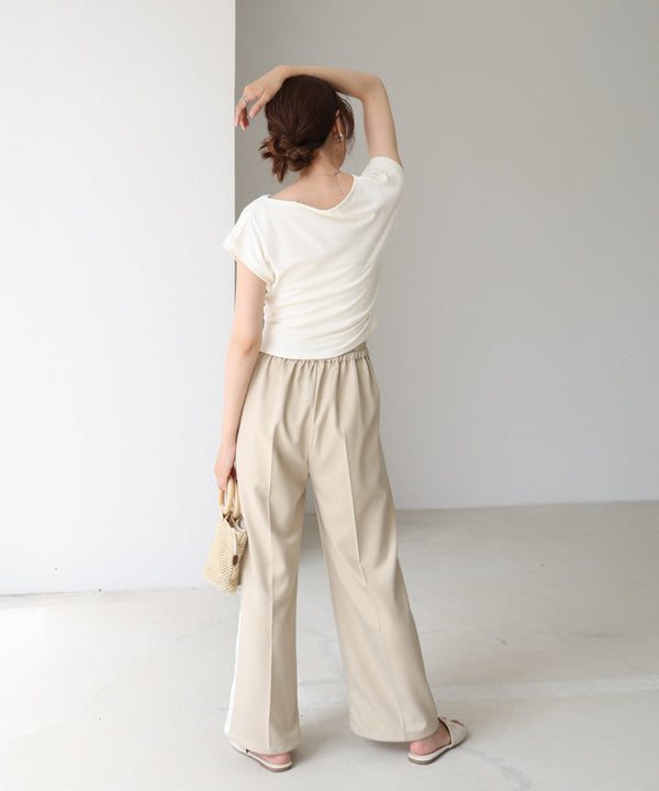 ドレープコンパクトトップス