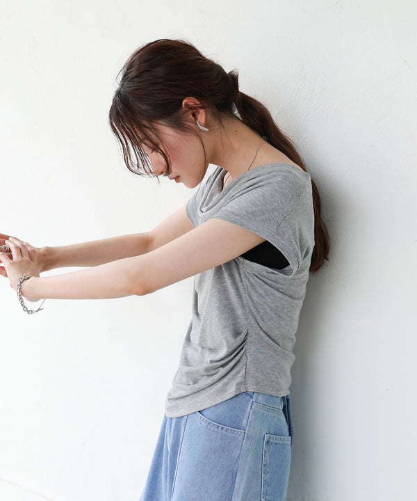 ドレープコンパクトトップス