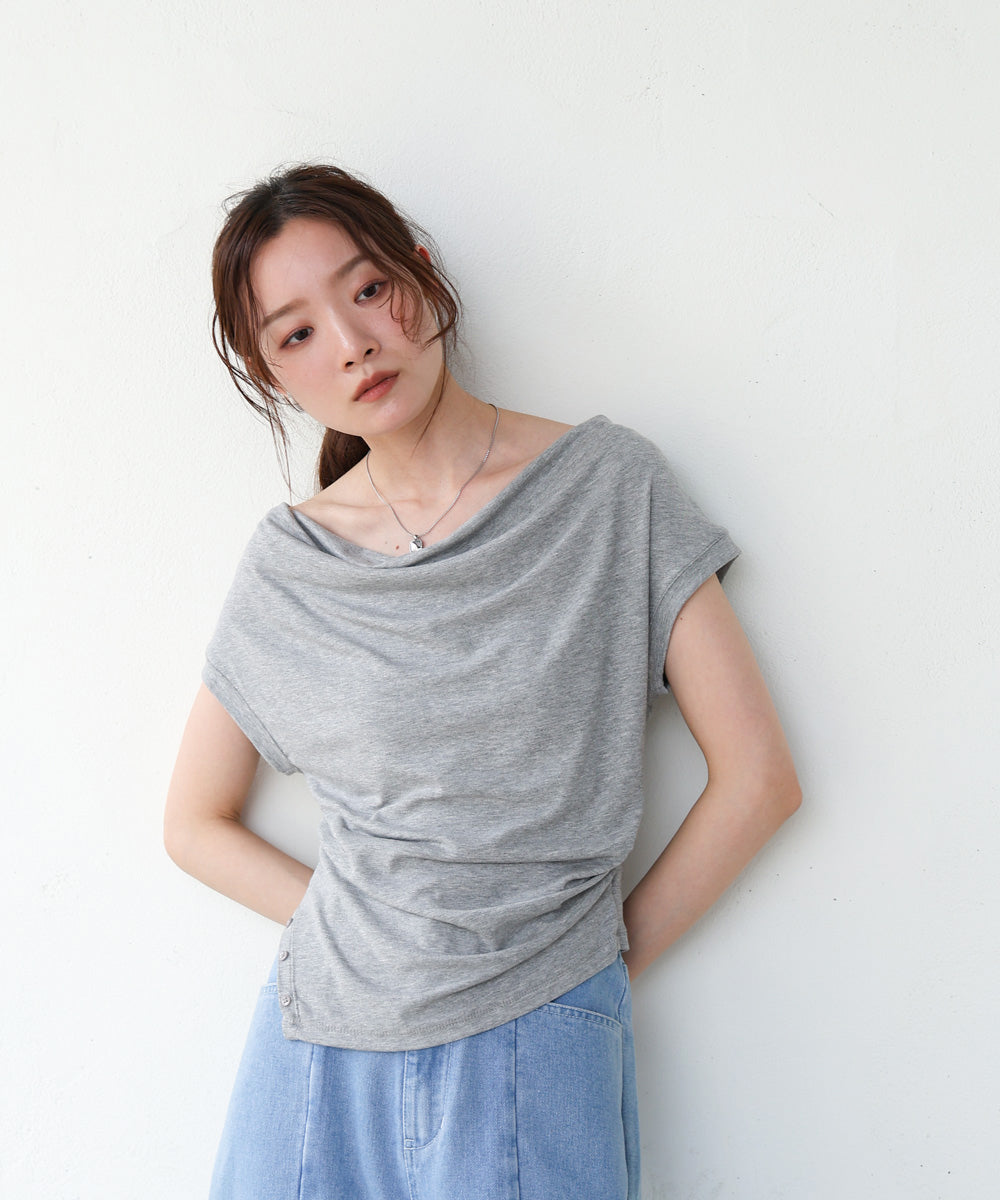 ドレープコンパクトトップス