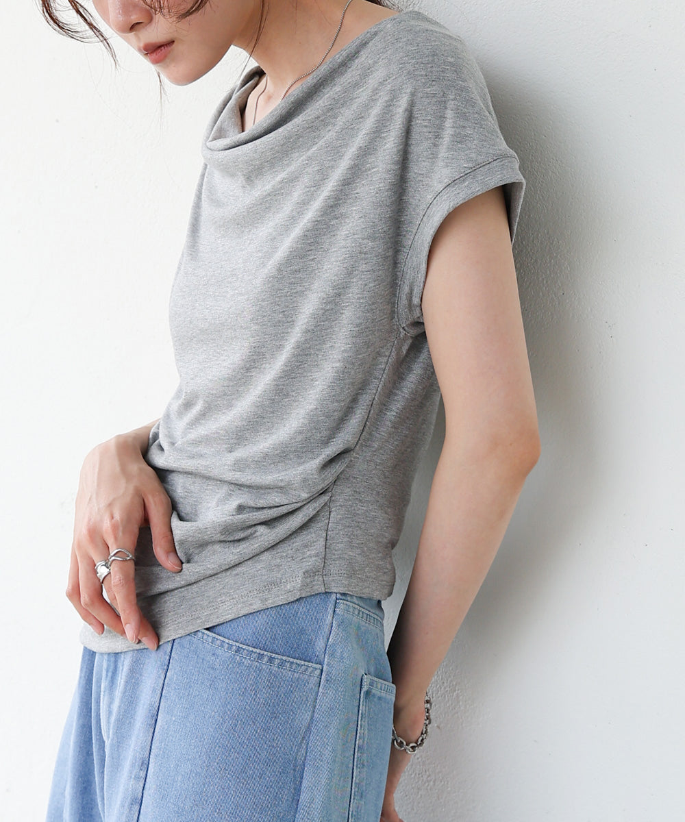 ドレープコンパクトトップス