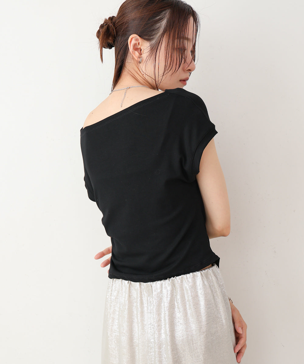 ドレープコンパクトトップス