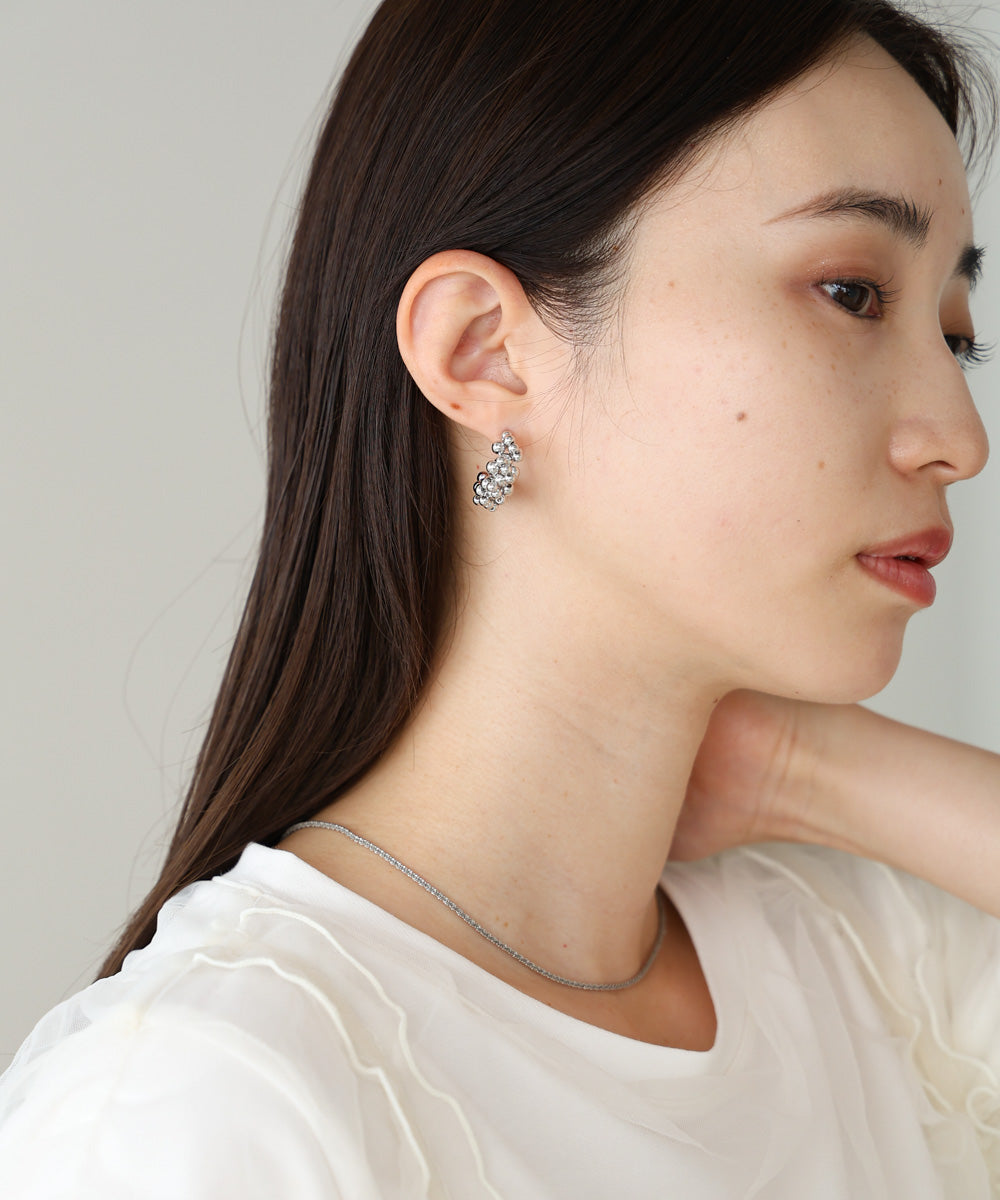 ランダムボールデザインピアス