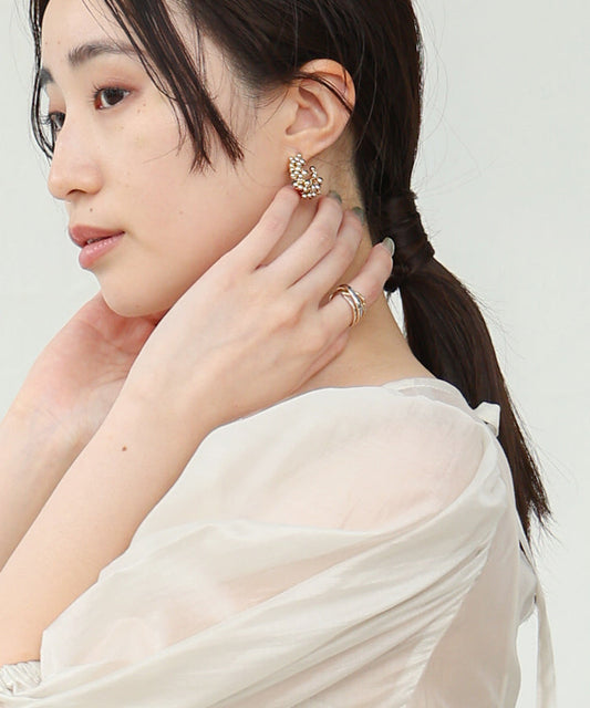 ランダムボールデザインピアス