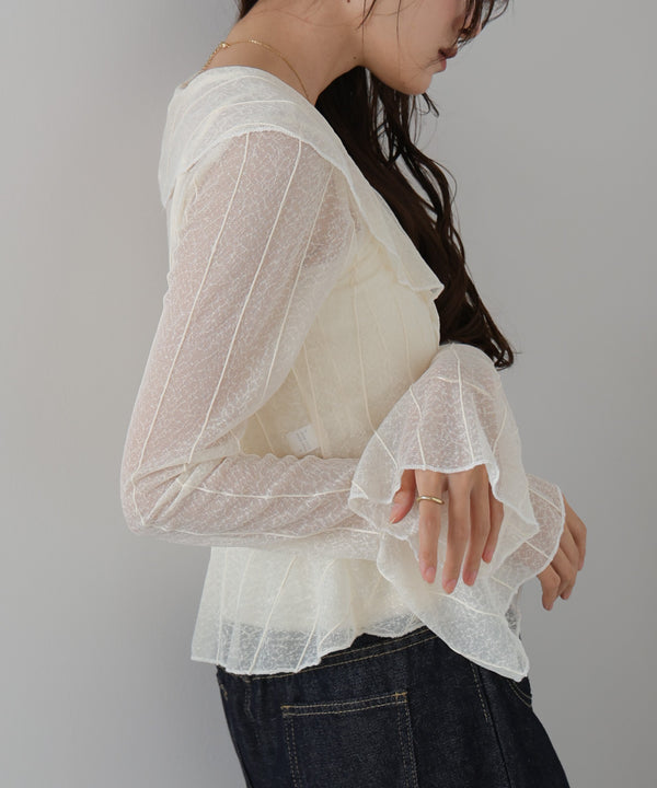 シアーフリルブラウス
