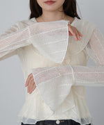 シアーフリルブラウス