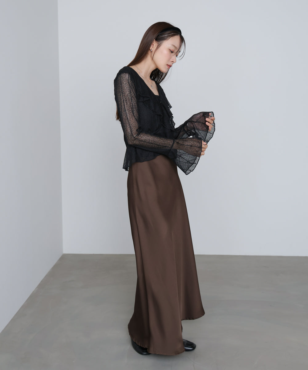 シアーフリルブラウス