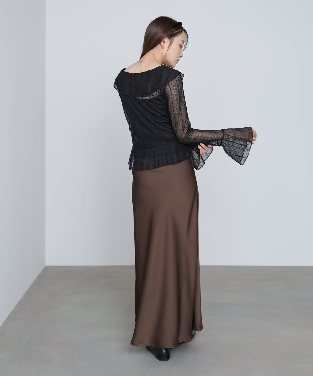 シアーフリルブラウス