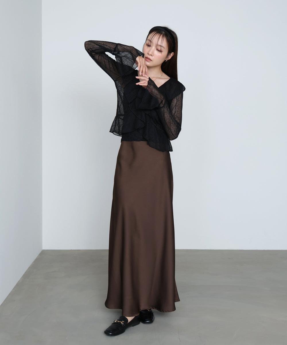 シアーフリルブラウス