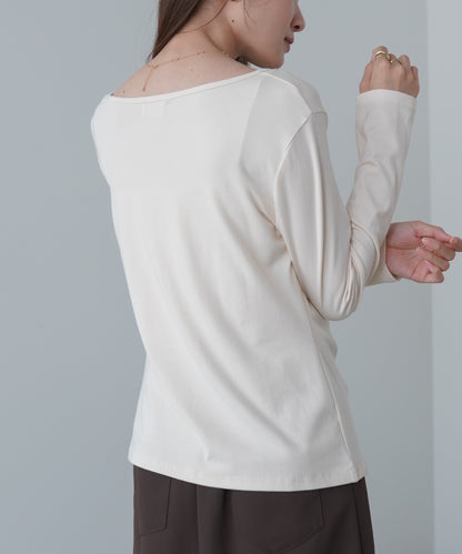 センターシャーリングカットソー