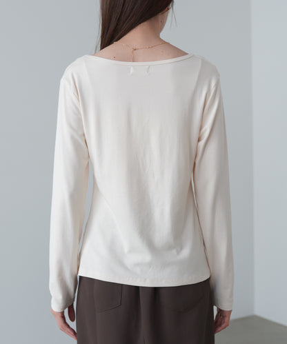 センターシャーリングカットソー