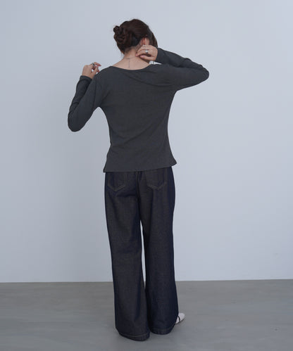 センターシャーリングカットソー