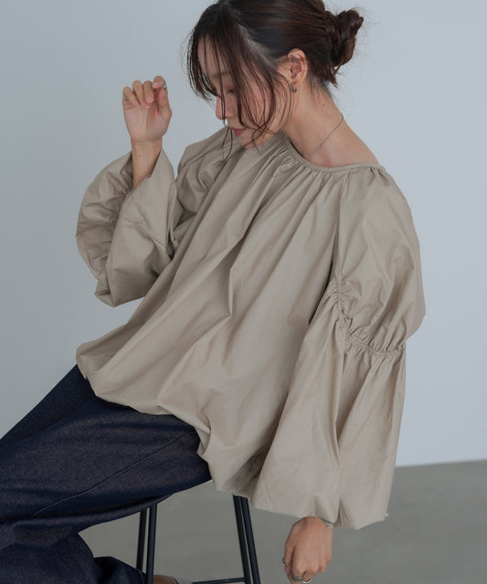 バルーンギャザーブラウス