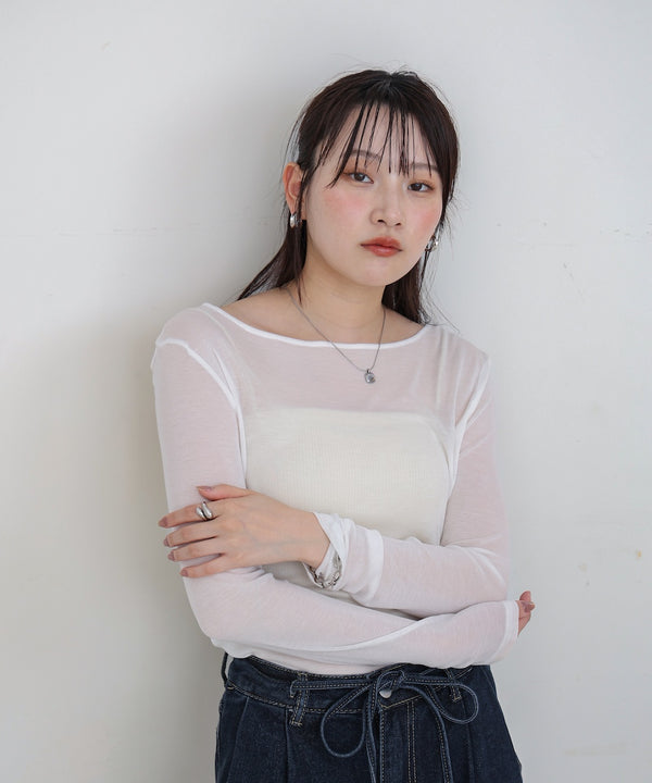 バックドレープデザイントップス