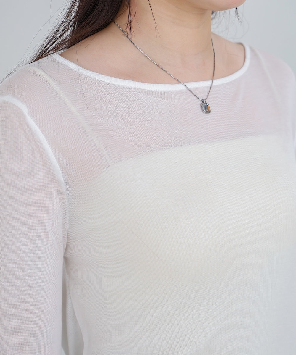 バックドレープデザイントップス