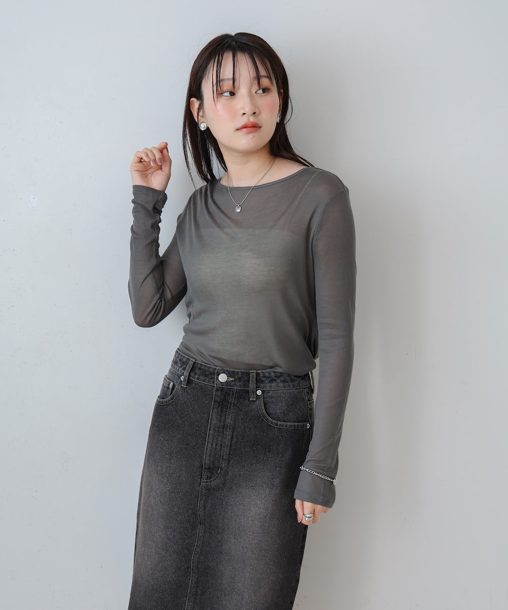 バックドレープデザイントップス