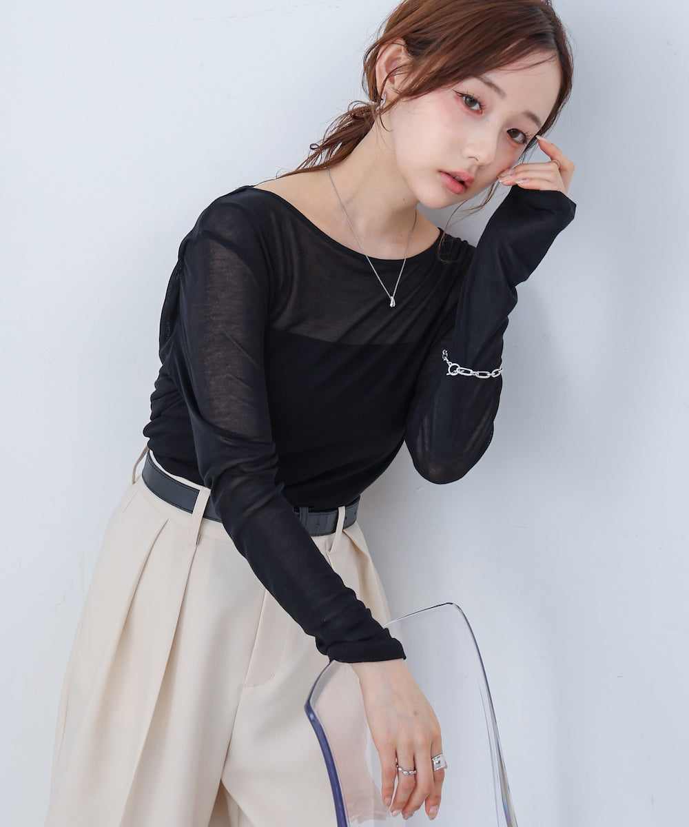 バックドレープデザイントップス