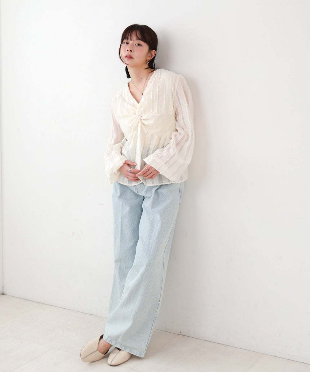 フロントねじりシャギーブラウス