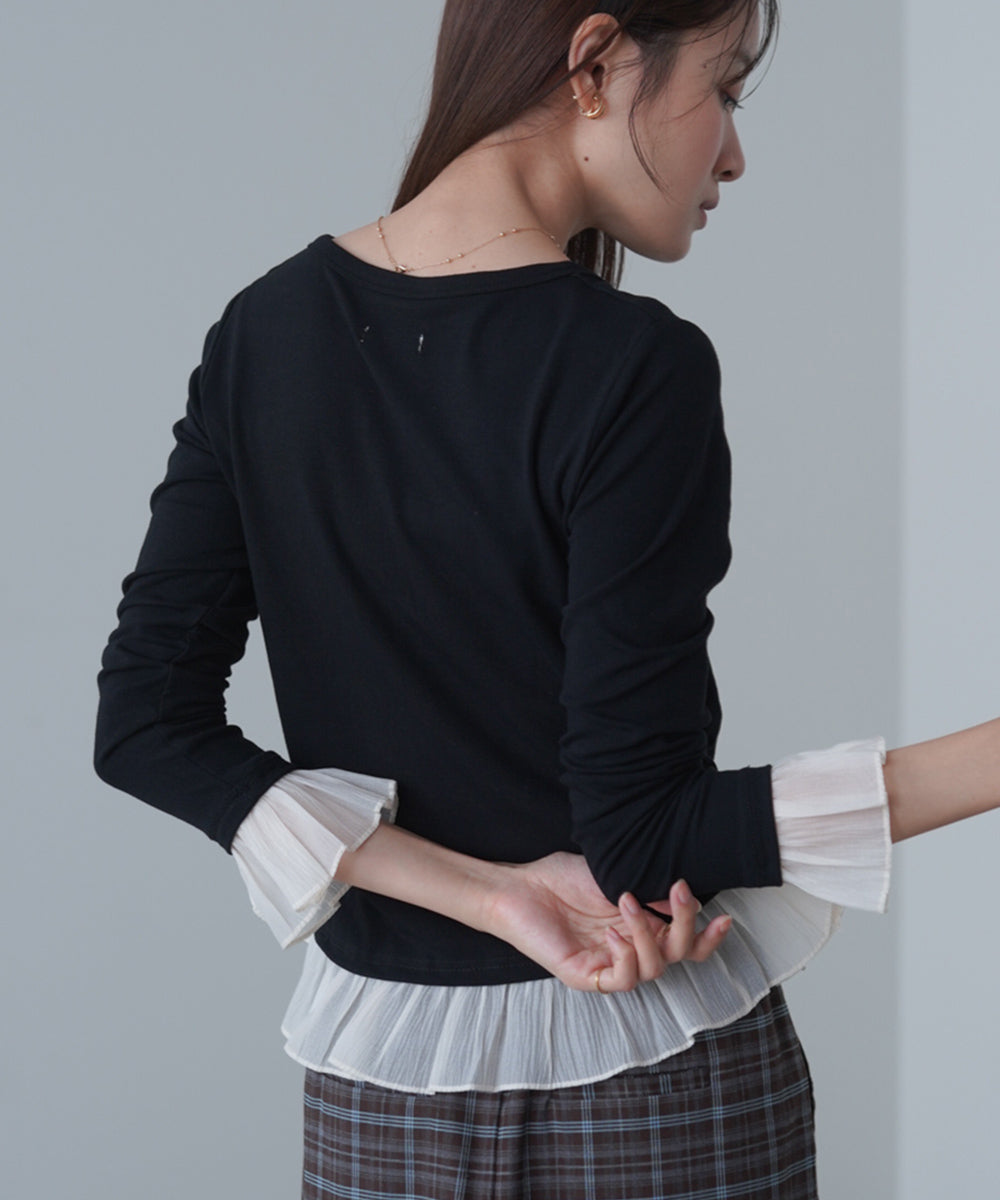 裾フリルヘンリーネックカットソー