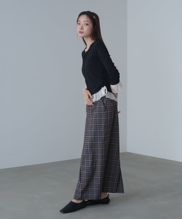 裾フリルヘンリーネックカットソー