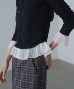 裾フリルヘンリーネックカットソー