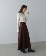 くるみボタンポロニット