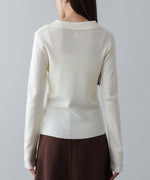 くるみボタンポロニット