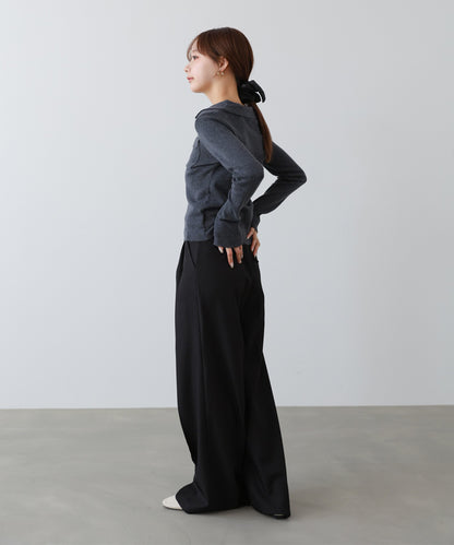 くるみボタンポロニット